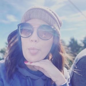 Meet your Posher, Andrea